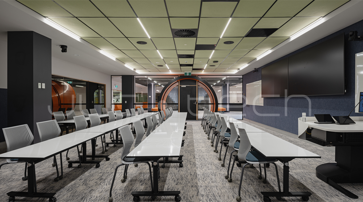 LaTrobe University 3